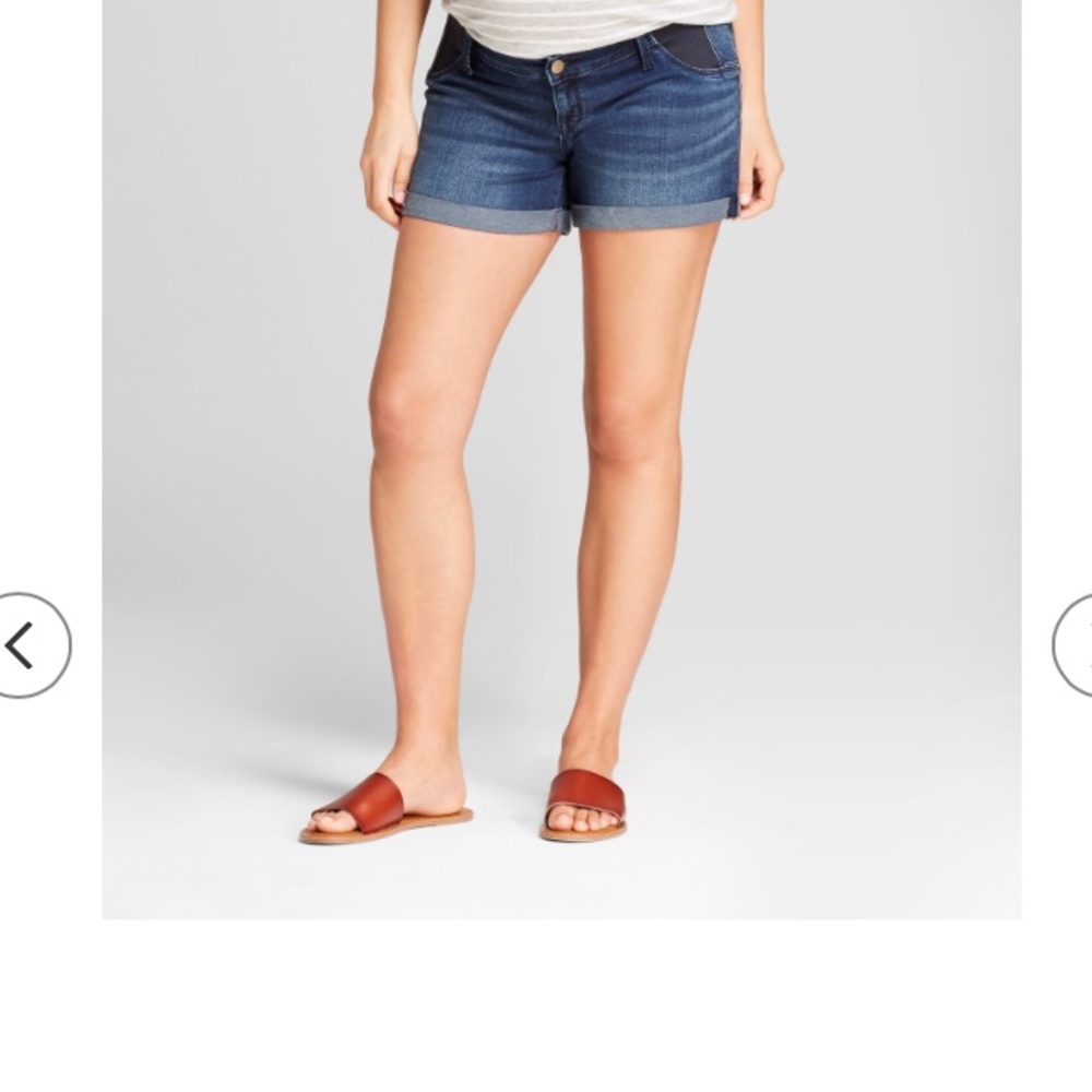 Maternity shorts